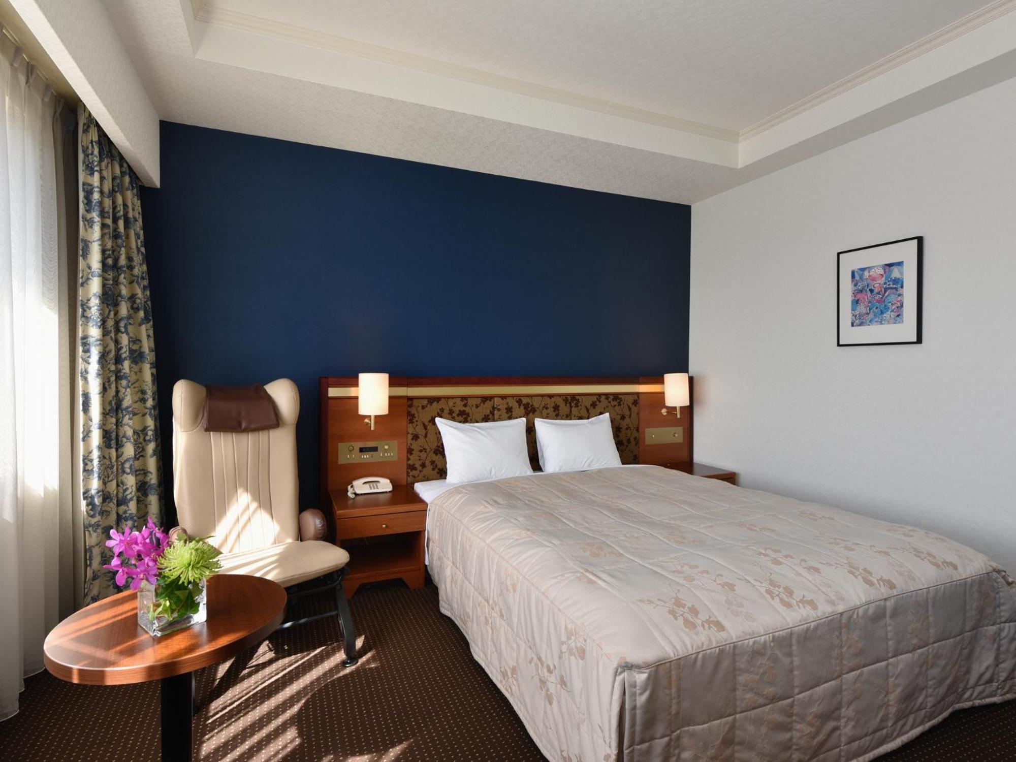 Hotel Crown Palais Chiryu Екстер'єр фото