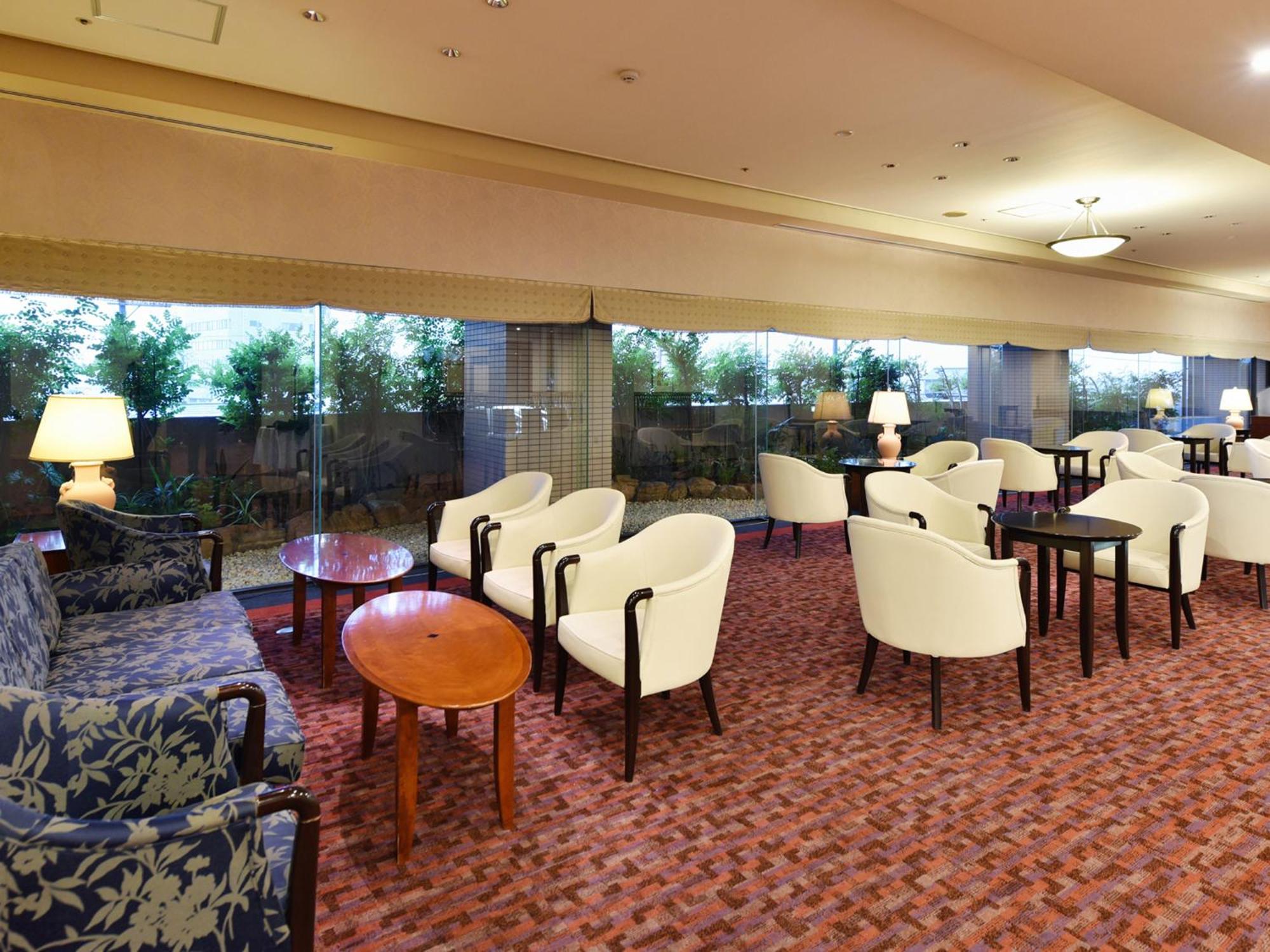 Hotel Crown Palais Chiryu Екстер'єр фото