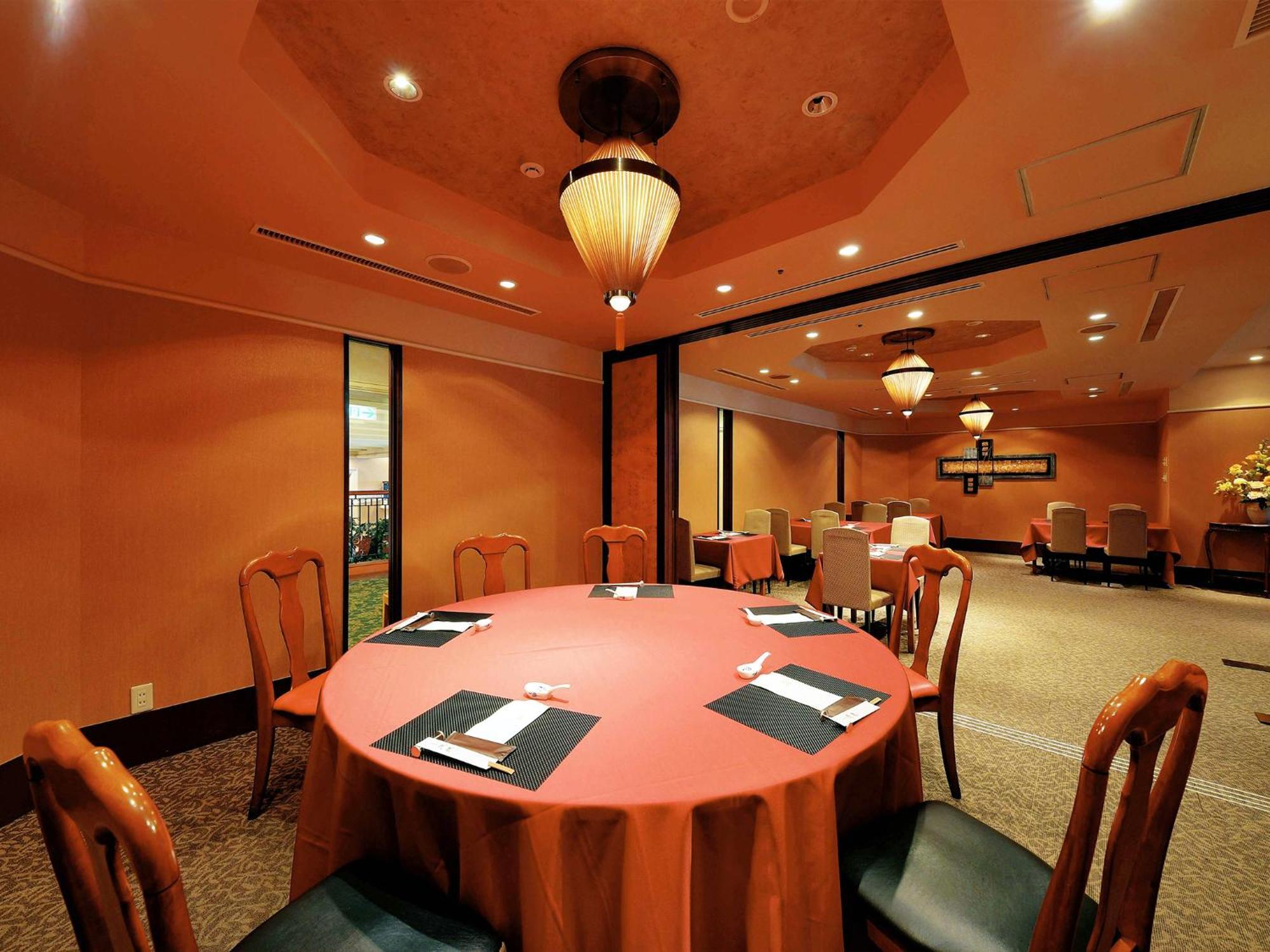 Hotel Crown Palais Chiryu Екстер'єр фото